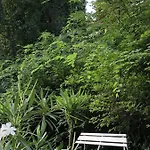 Penzion Szem-s Ueduelo Es Lakopark A Szem-s Vendeghaz Uj Neve 4*