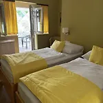 Szem-s Ueduelo Es Lakopark A Szem-s Vendeghaz Uj Neve Balatonszárszó