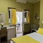Szem-s Ueduelo Es Lakopark A Szem-s Vendeghaz Uj Neve 4* Balatonszárszó