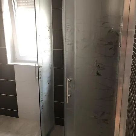 Szem-s Ueduelo Es Lakopark A Szem-s Vendeghaz Uj Neve 4* Balatonszárszó