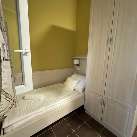 Szem-s Vendeghaz Guest house *