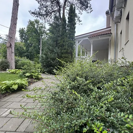 Szem-s Ueduelo Es Lakopark A Szem-s Vendeghaz Uj Neve 4* Balatonszárszó