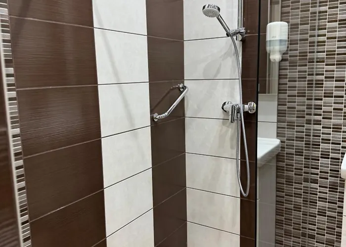 Szem-s Ueduelo Es Lakopark A Szem-s Vendeghaz Uj Neve Balatonszárszó