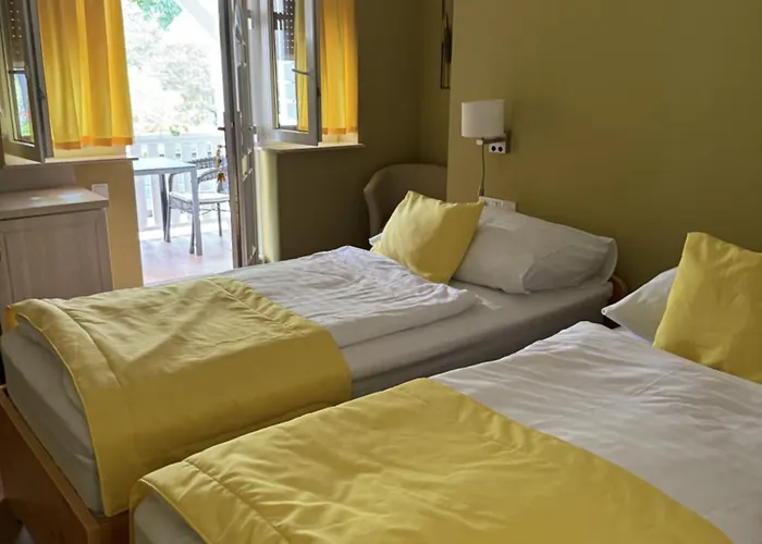 Szem-s Ueduelo Es Lakopark A Szem-s Vendeghaz Uj Neve Balatonszárszó