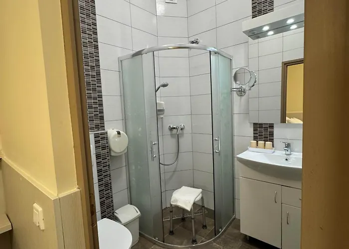 Szem-s Ueduelo Es Lakopark A Szem-s Vendeghaz Uj Neve 4* Balatonszárszó