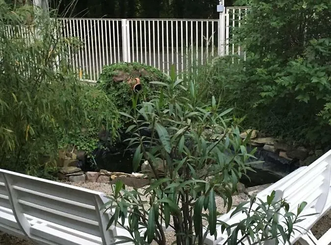 게스트하우스 Szem-s Ueduelo Es Lakopark A Szem-s Vendeghaz Uj Neve Balatonszárszó